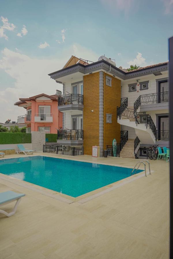 Roxapart Hotel 凯梅尔 外观 照片
